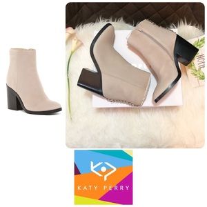 NWT Katy Perry Nefertiti O-Ring Boot